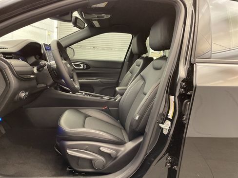 New 2026 Jeep Compass Latitude image 14