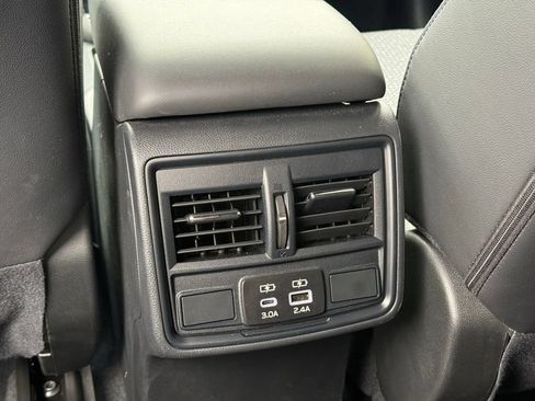 Certified 2025 Subaru Forester Premium AWD/4WD image 24
