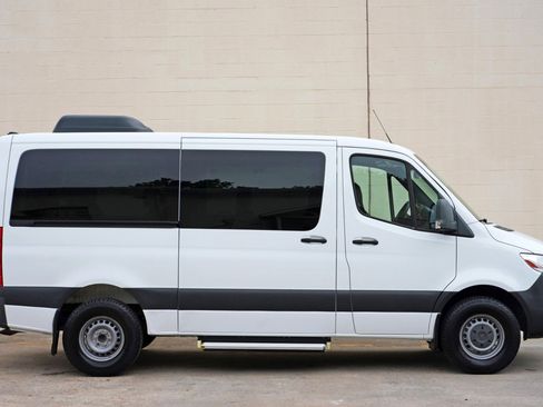 Used 2020 Mercedes-Benz Sprinter 2500 image 45
