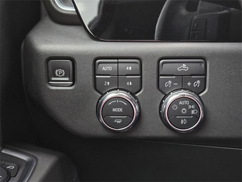 Used 2022 GMC Sierra 1500 Elevation w/ X31 Off-Road Package image 16