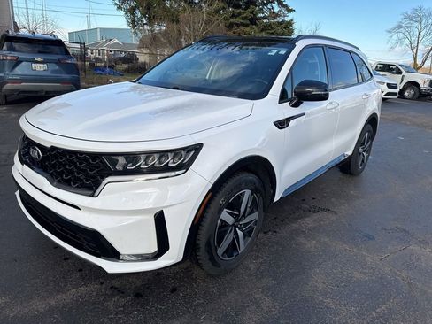 Used 2021 Kia Sorento S w/ Panoramic Sunroof Package image 7