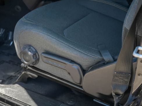 Used 2025 Jeep Wrangler Unlimited Sport AWD/4WD image 27