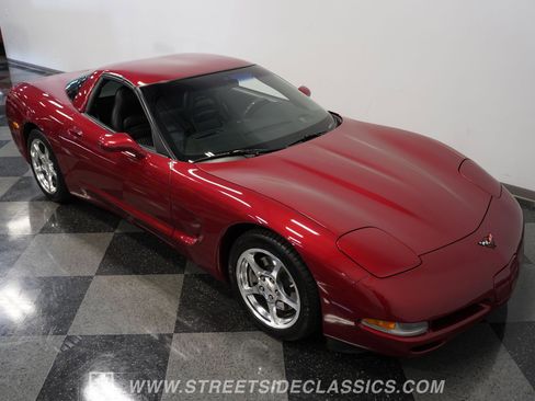 Used 2004 Chevrolet Corvette Z51 w/ Roof Package image 35