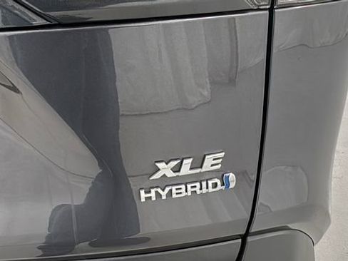 Used 2024 Toyota RAV4 XLE w/ Convenience Package image 37