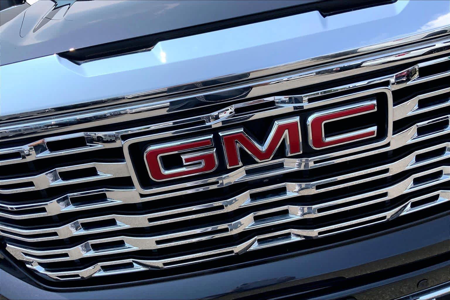 Used 2024 GMC Sierra 1500 Denali w/ Denali Reserve Package AWD/4WD image 31