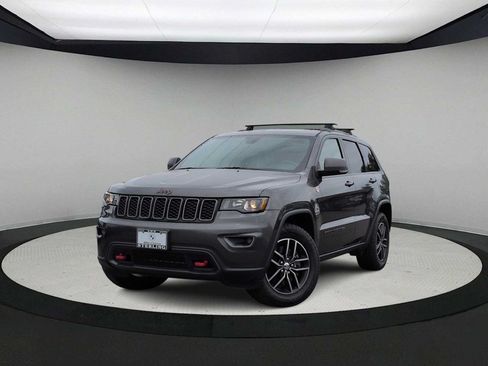 Used 2017 Jeep Grand Cherokee Trailhawk AWD/4WD image 1