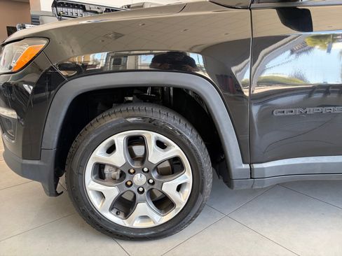 Used 2017 Jeep Compass Limited w/ Safe & Security Group AWD/4WD image 8