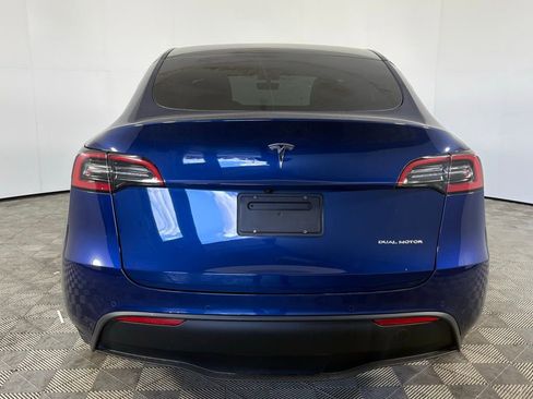 Used 2021 Tesla Model Y Long Range image 4