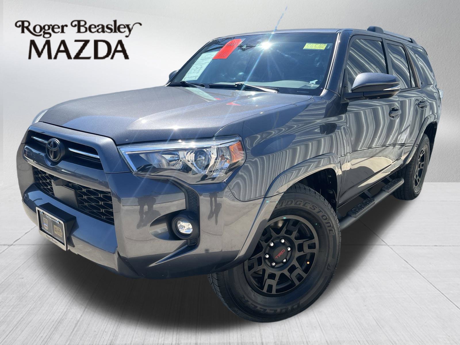 Used 2022 Toyota 4Runner SR5 Premium w/ Moonroof Package RWD image 1