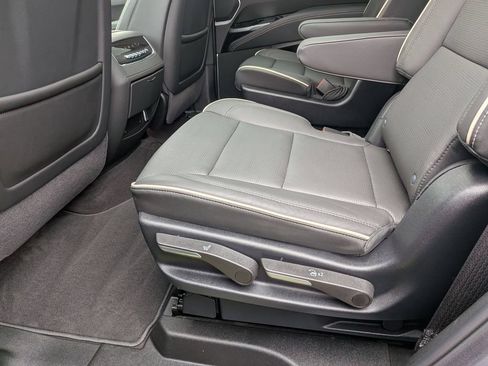 Certified 2025 Cadillac Escalade Sport w/ Touring Package AWD/4WD image 22