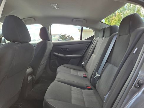 Used 2024 Nissan Sentra SV FWD image 16
