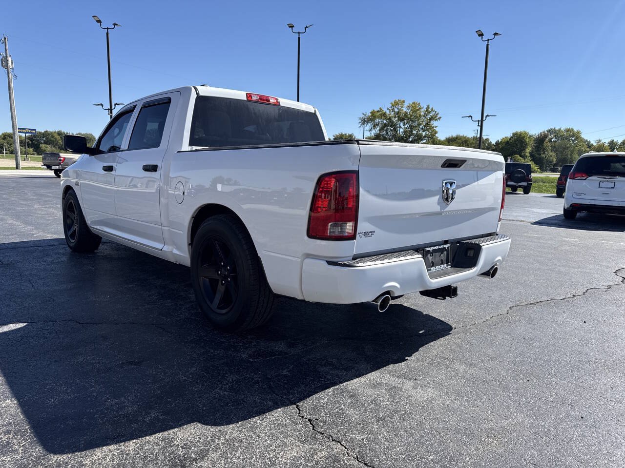 Used 2015 RAM 1500 Express AWD/4WD image 6