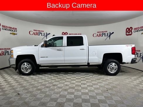 Used 2016 Chevrolet Silverado 2500 LT w/ LT Convenience Package image 4