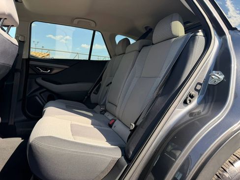 Used 2021 Subaru Outback Premium image 9