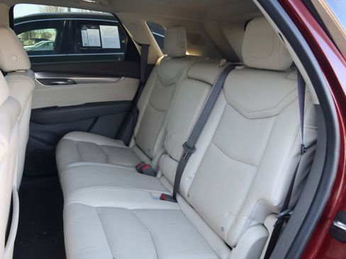 Used 2017 Cadillac XT5 Luxury w/ Driver Awareness Package image 35