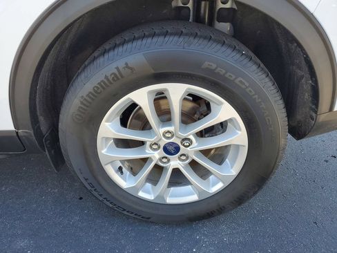 Used 2022 Ford Escape SE w/ Cold Weather Package AWD/4WD image 32
