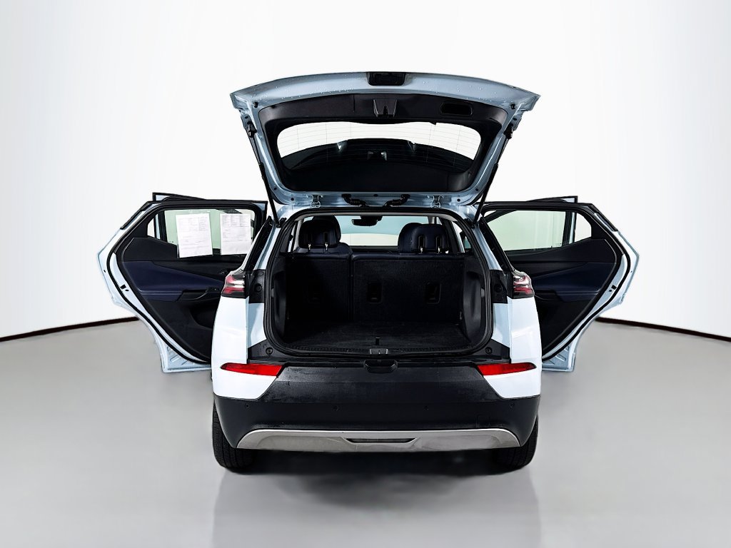 Used 2023 Chevrolet Bolt EUV Premier w/ Sun & Sound Package FWD image 23