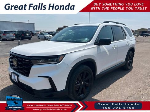 Used 2025 Honda Pilot Black Edition image 3
