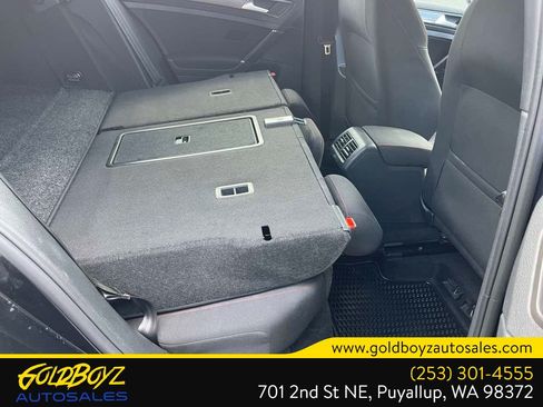 Used 2019 Volkswagen Golf 4-Door FWD image 22