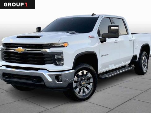 Used 2024 Chevrolet Silverado 2500 LT image 1