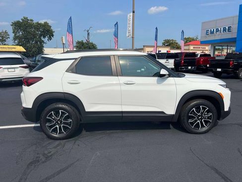 Used 2023 Chevrolet TrailBlazer ACTIV w/ Convenience Package AWD/4WD image 4