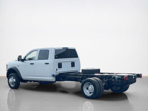 New 2026 RAM 4500 Tradesman w/ Chrome Appearance Group AWD/4WD image 5