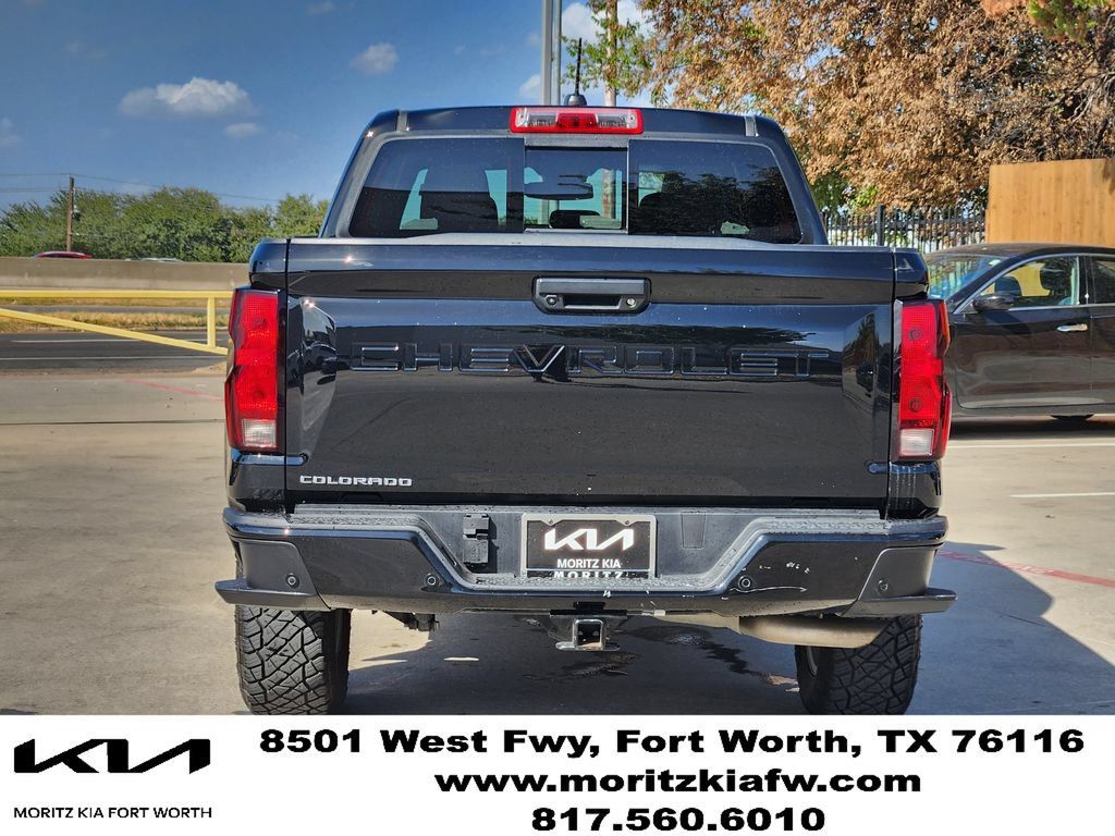 Used 2025 Chevrolet Colorado W/T w/ WT Convenience Package II RWD image 5