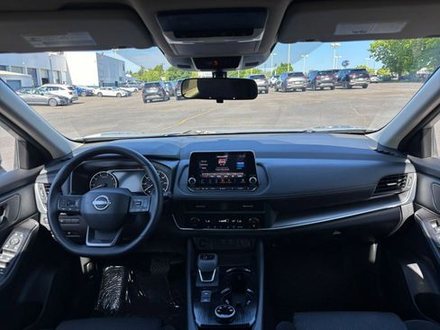 Used 2025 Nissan Rogue SV AWD/4WD image 36