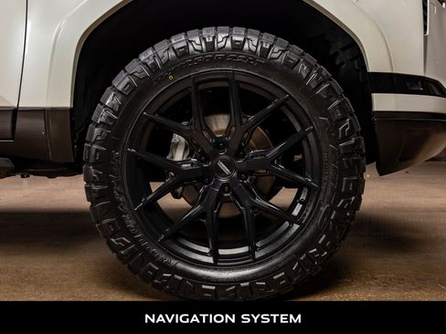 Used 2024 Lexus GX 550 w/ Accessory Package (31) image 12