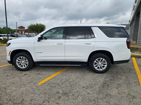 Used 2025 Chevrolet Tahoe LT RWD image 8
