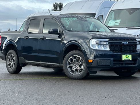 Used 2022 Ford Maverick XLT w/ XLT Luxury Package image 2