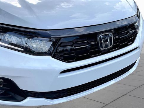 Used 2026 Honda Odyssey Touring image 29