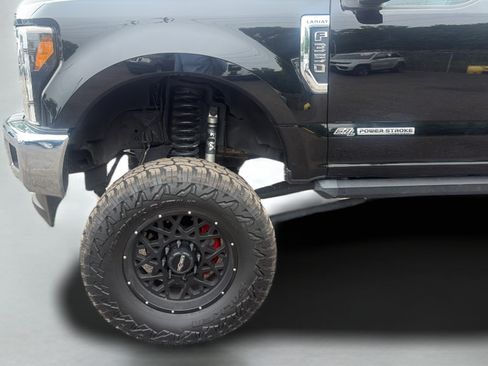 Used 2017 Ford F350 Lariat w/ FX4 Off-Road Package AWD/4WD image 30