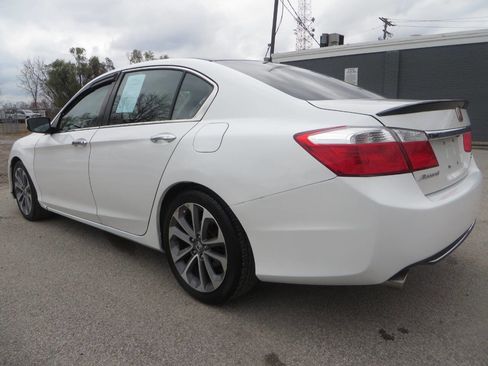 Used 2015 Honda Accord Sport image 27