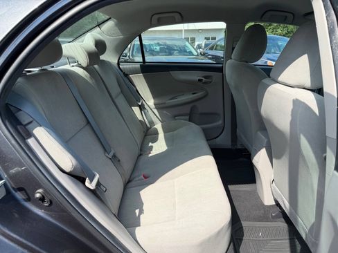 Used 2012 Toyota Corolla L FWD image 15