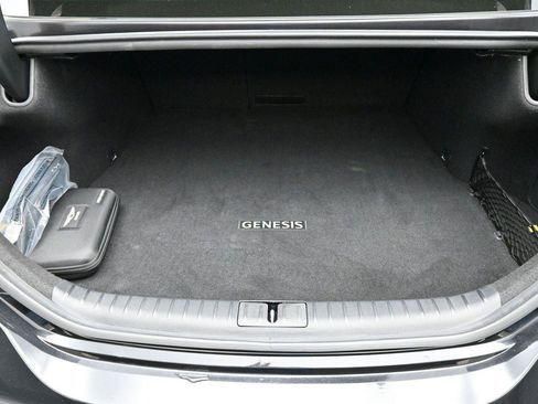 Used 2025 Genesis G70 3.3T Advanced AWD/4WD image 9