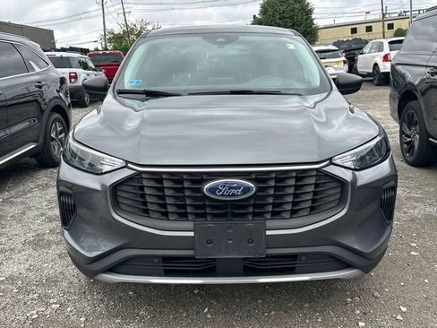 Used 2023 Ford Escape Active AWD/4WD image 2