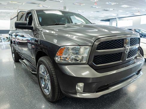 Used 2018 RAM 1500 Express RWD image 3
