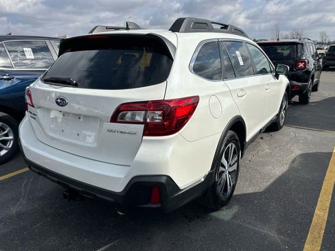 Used 2018 Subaru Outback 2.5i Limited image 4