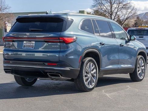 Used 2025 Buick Enclave Preferred image 26