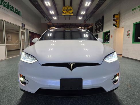Used 2017 Tesla Model X 100D AWD/4WD image 3