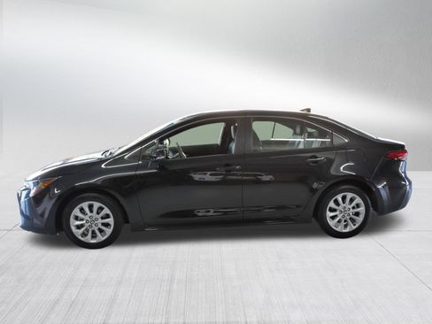 Certified 2020 Toyota Corolla XLE image 5
