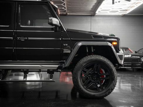 Used 2017 Mercedes-Benz G 550 Squared image 5