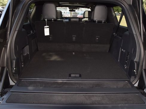 New 2025 Lincoln Navigator L Reserve w/ Jet Appearance Package image 39