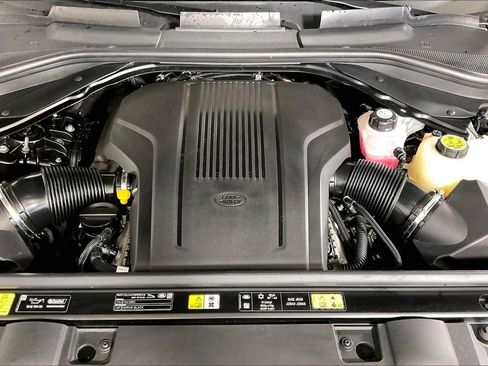 Used 2025 Land Rover Range Rover Sport Dynamic SE image 9