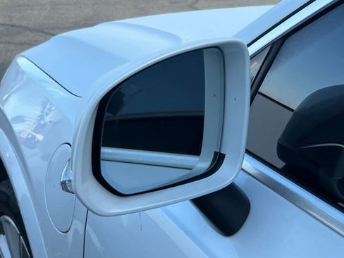 Used 2016 Volvo XC90 T8 Inscription w/ Vision Package AWD/4WD image 8