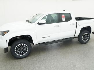 New 2025 Toyota Tacoma TRD Sport video 2