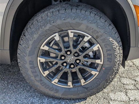 New 2026 Chevrolet Traverse Z71 image 7