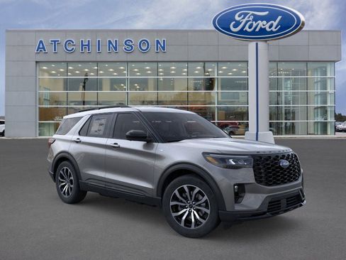 New 2026 Ford Explorer ST-Line image 7