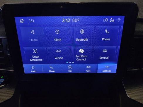 Used 2020 Ford Explorer XLT w/ Equipment Group 202A image 25